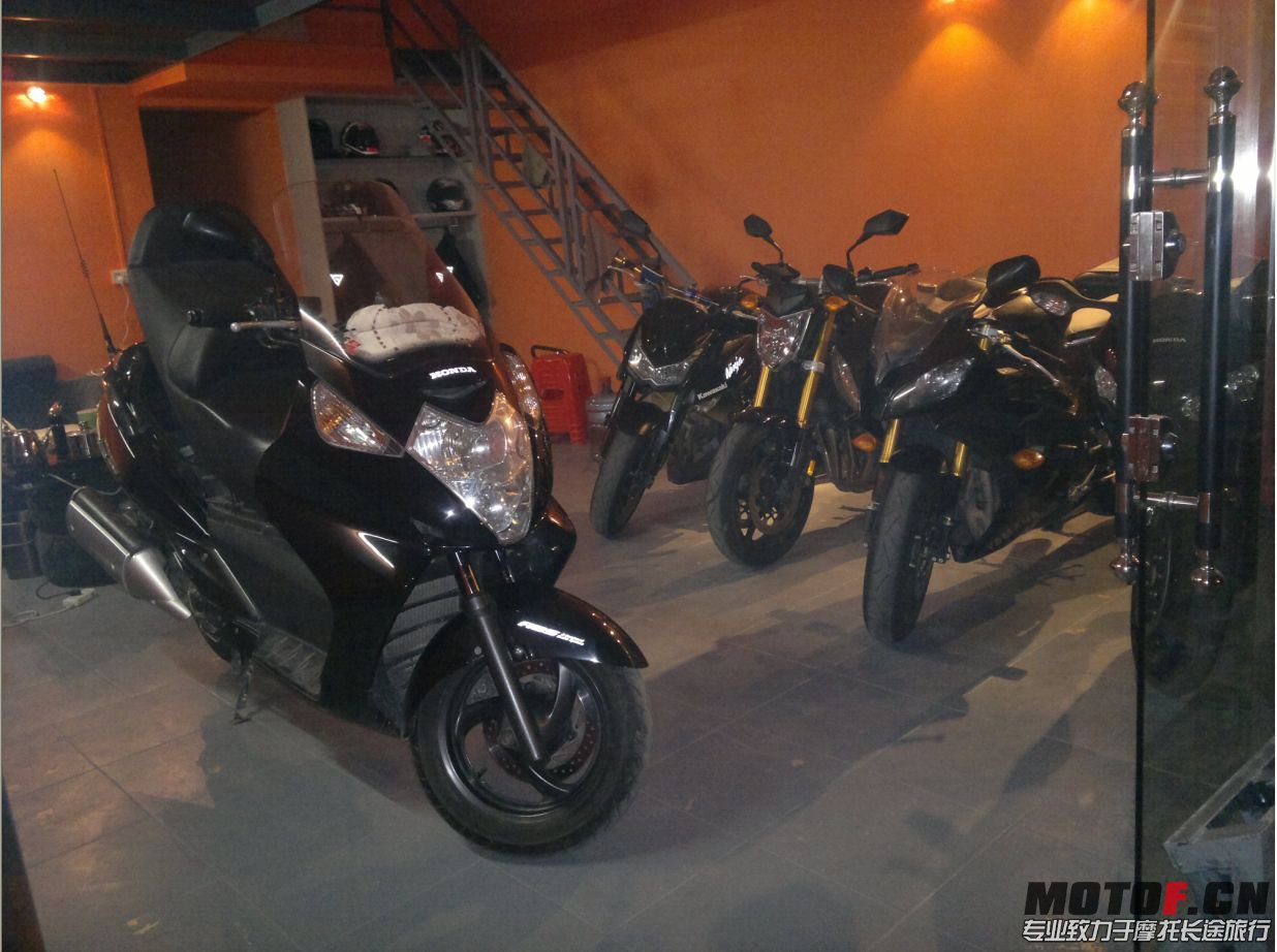 QQ截图20130116220327.jpg
