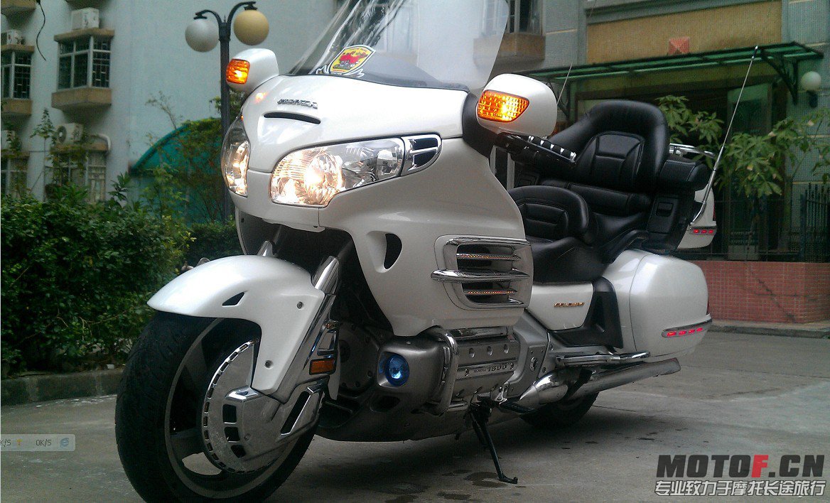 GL1800.jpg3.jpg