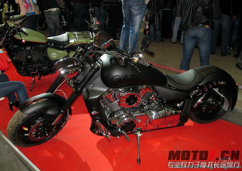 0_74e06_6a8daaf_XL[1].jpg