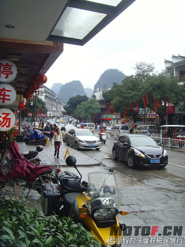 就住酒店门口