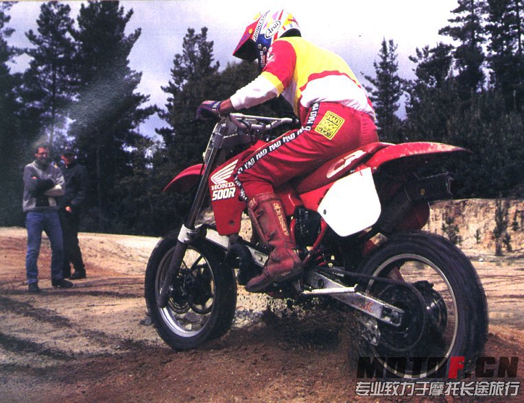 MOTO7.jpg