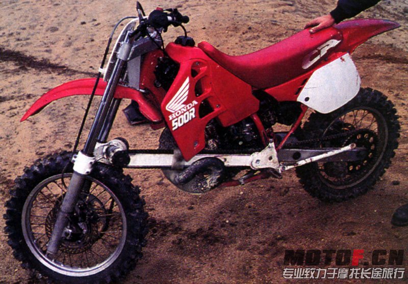 MOTO8.jpg
