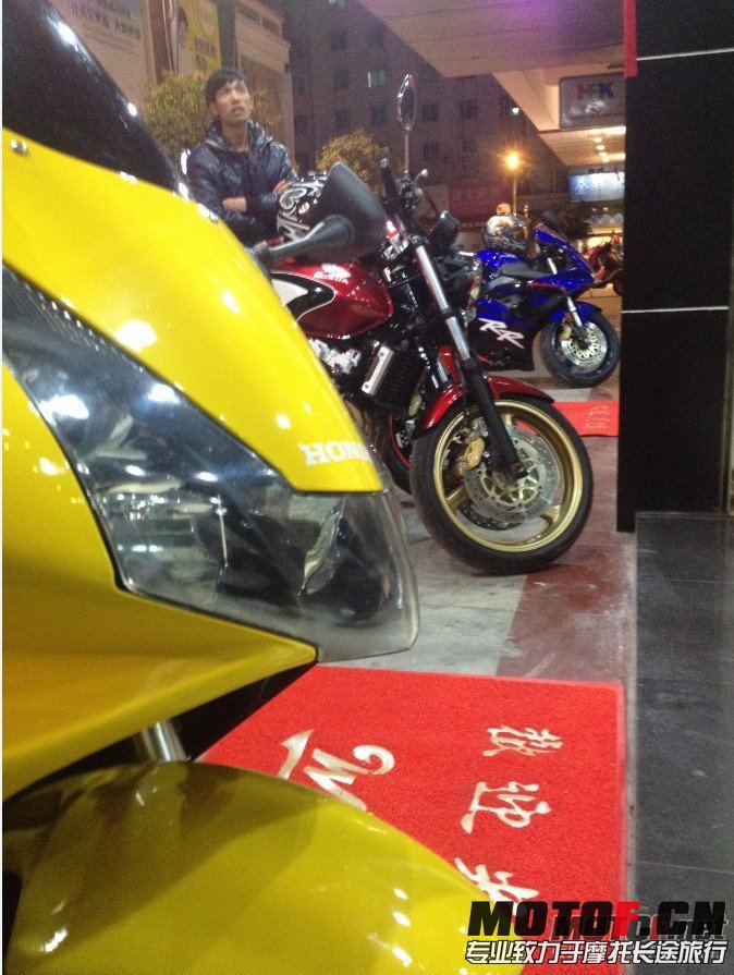 201007su11r3qn5c25cuq5.jpg