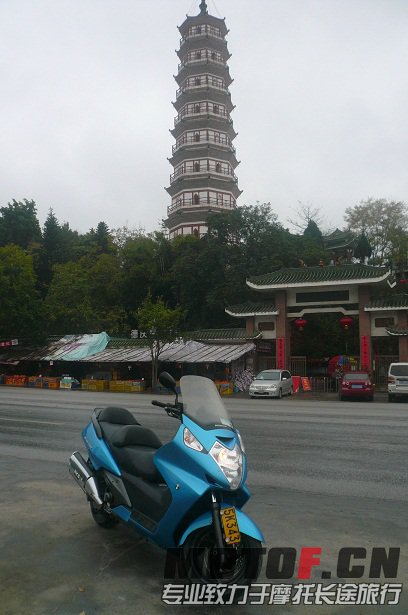 P1060692b.jpg