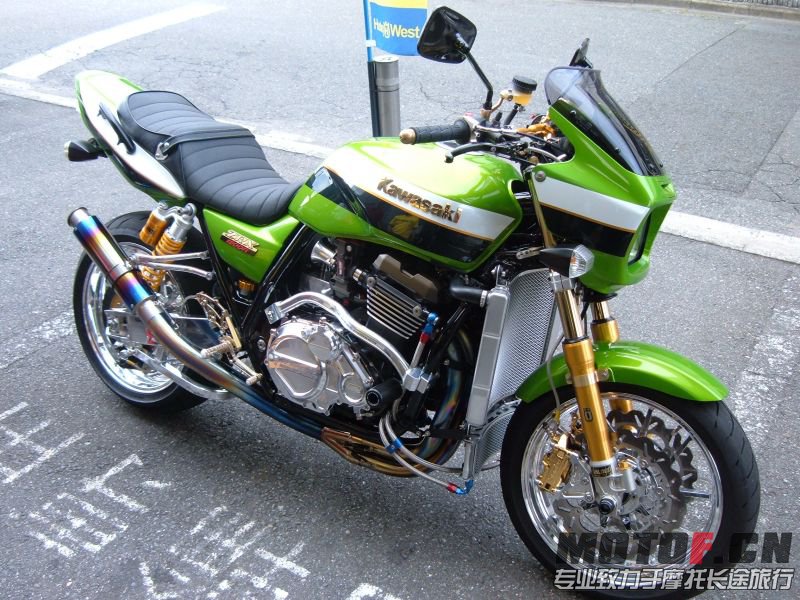 Kawasaki ZRX 1200 Special 11.jpg