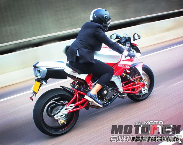 2012_bimota_3D_&_cheung_wai_on-25.jpg