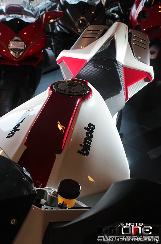 bimota_tesi_3d_27.jpg