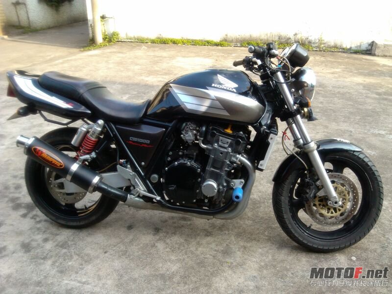 cb1000.jpg