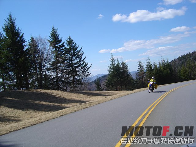 brp_1bike_yellow.jpg