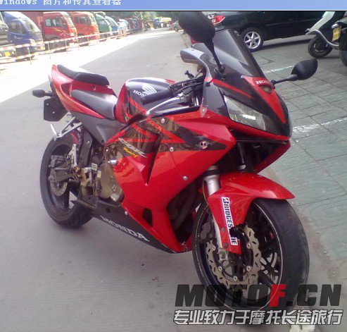 05LC7VV}1F3{Y4G[)5ACTWC.jpg