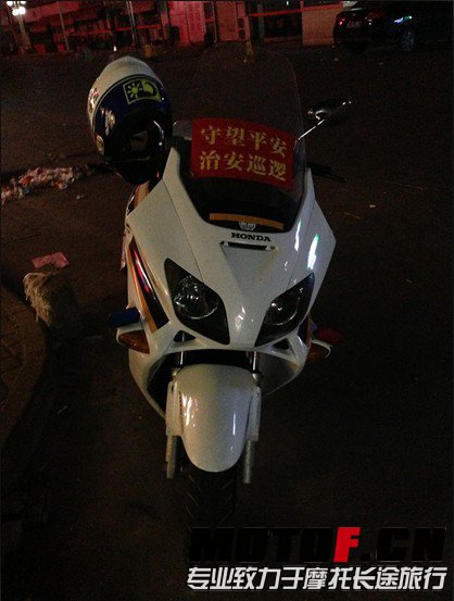 132316cii87vf8auh7my22.jpg