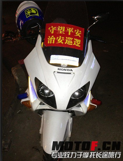 132317yxx2812z9w8jm9j8.jpg