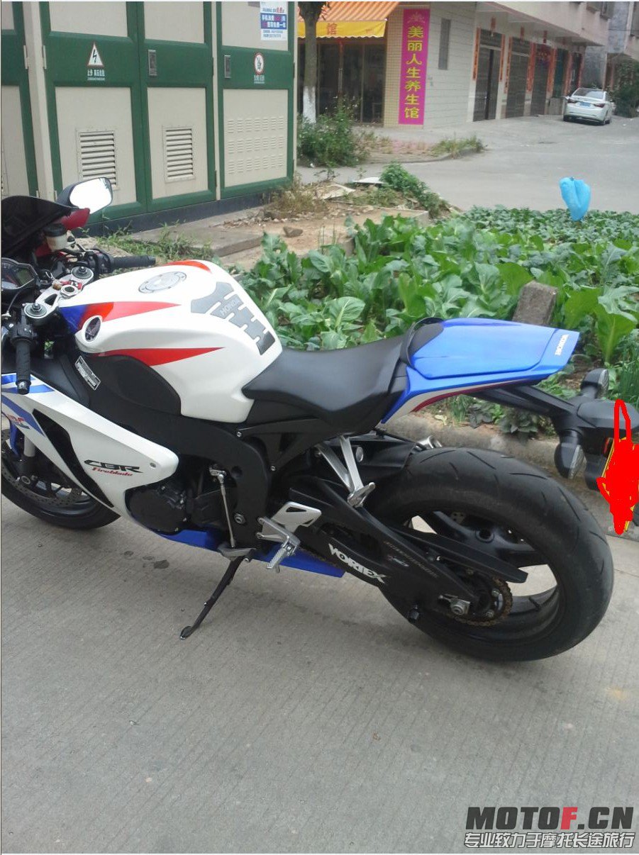 QQ截图20121228185028.jpg