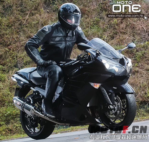 2012_KAWASAKI ZZ-R1400_12.JPG