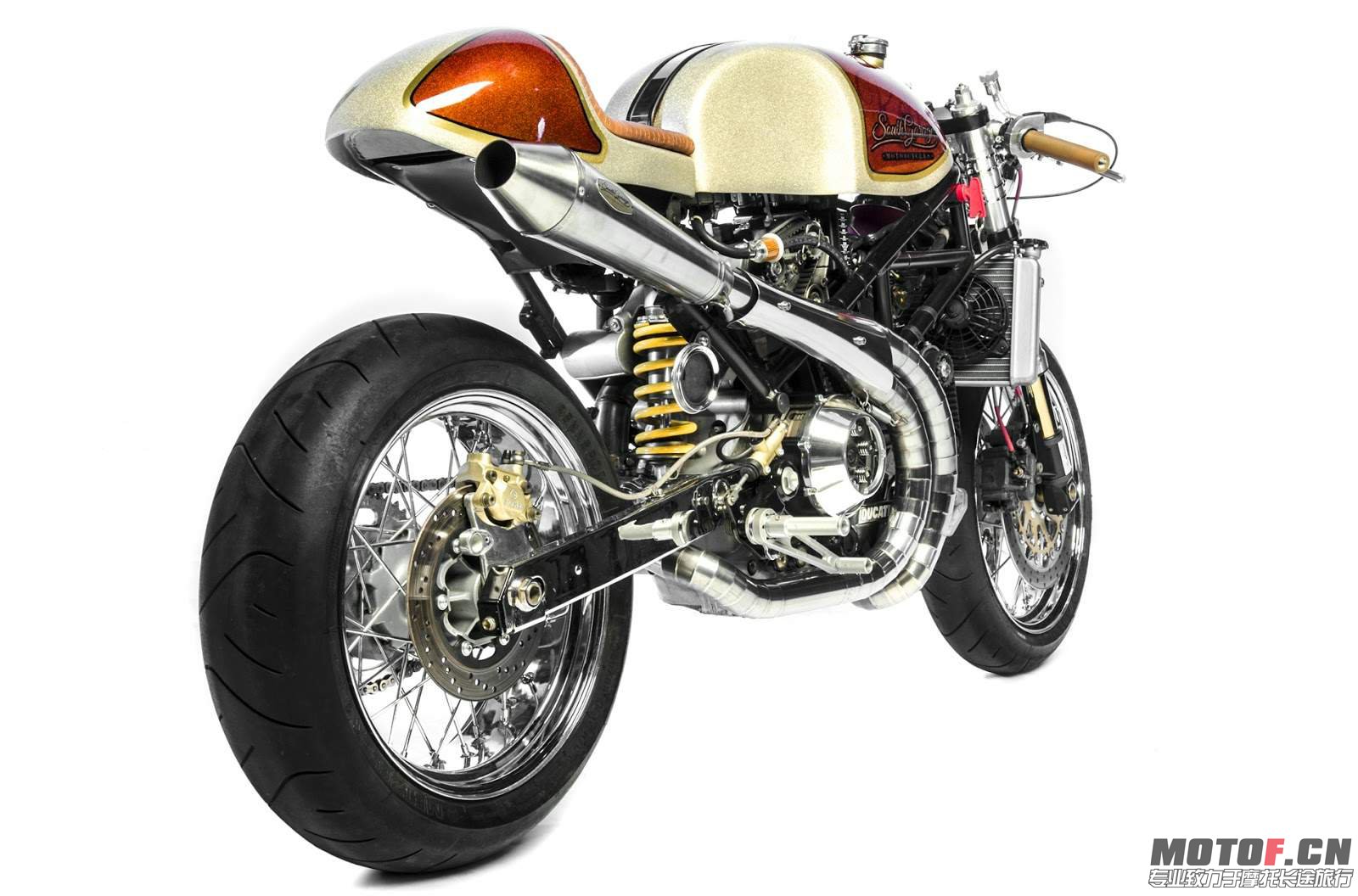 Kelevra Ducati S4R Cafe Racer  2.jpg