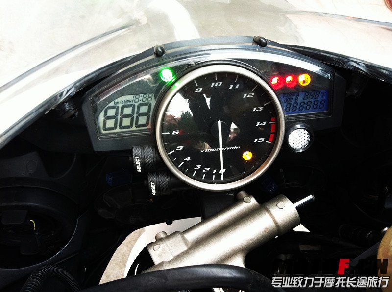 214603kc1900011qsq9dhc.jpg