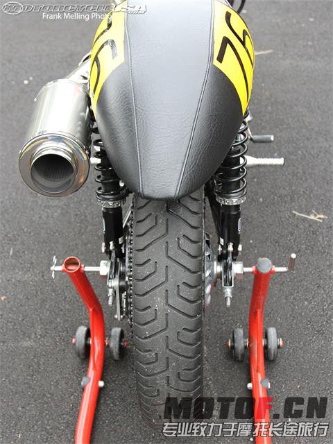 Classic-race-tyres-work-in-all-conditions.jpg