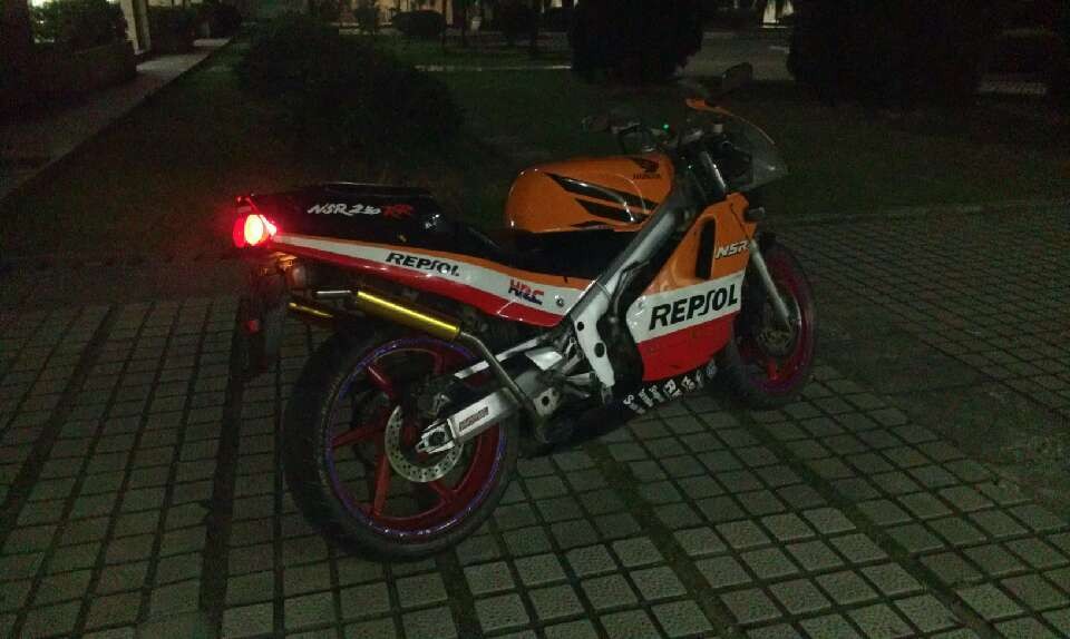 QQ图片20130409130137.jpg