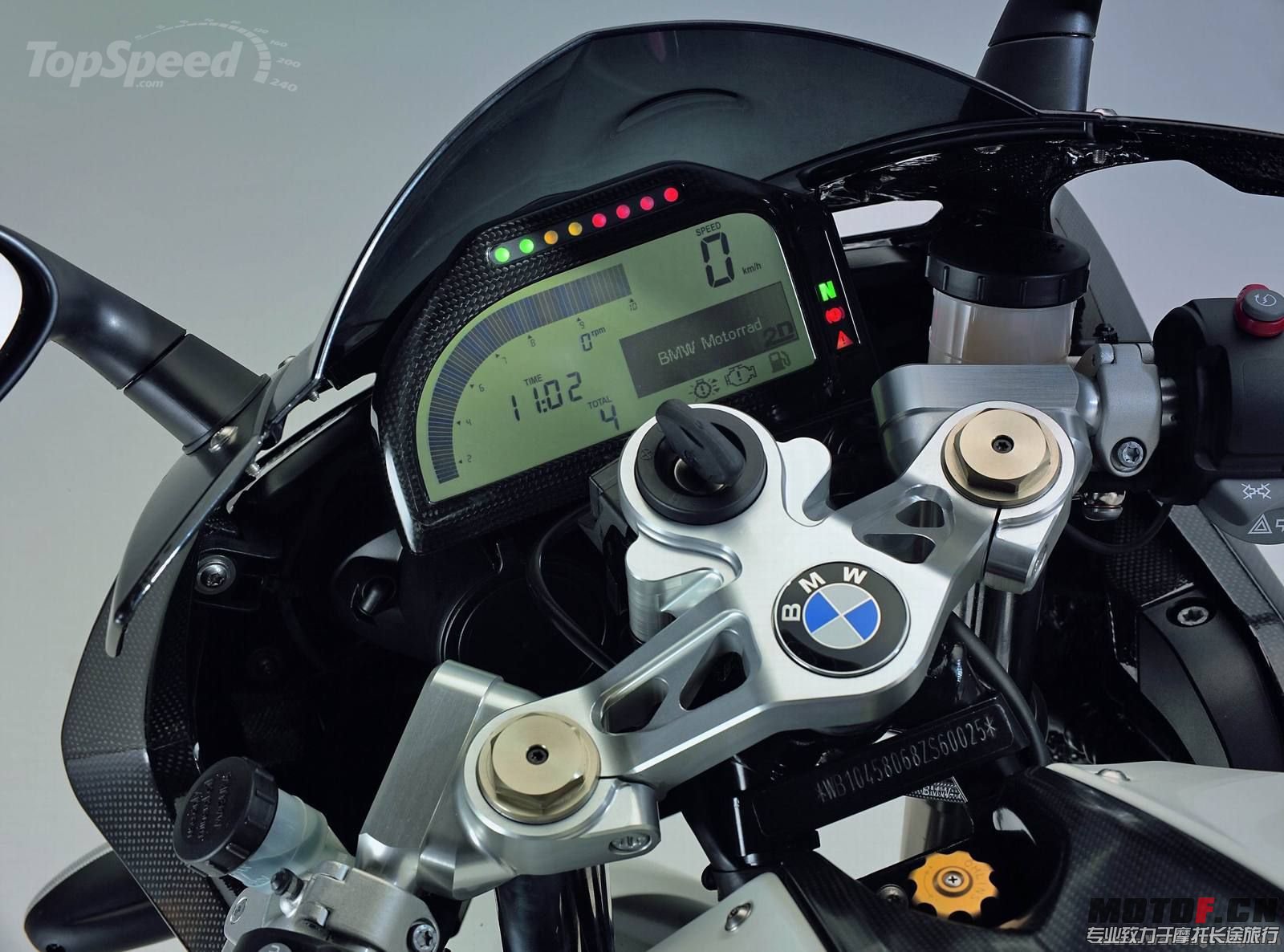 bmw-hp2-sport-9_1600x0w[1].jpg