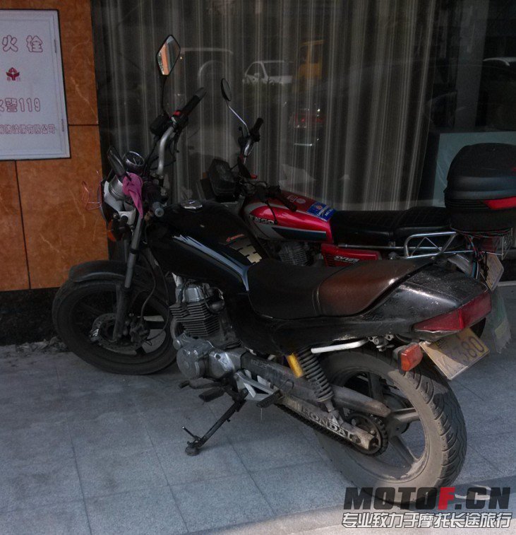 QQ图片20130508225852.jpg