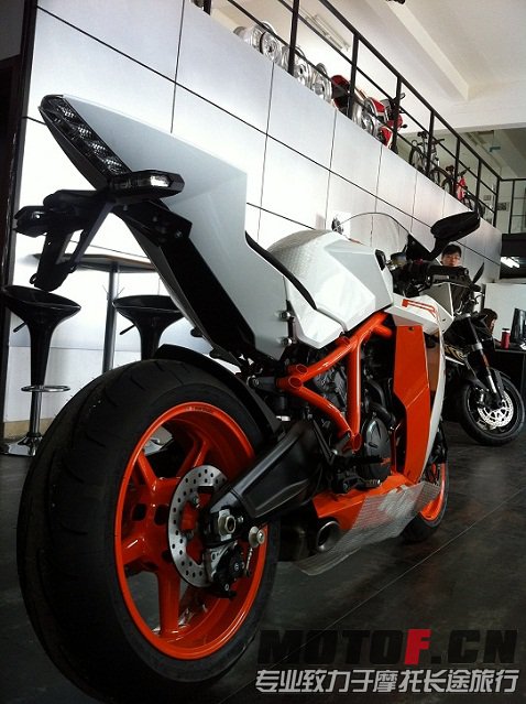 RC8-1.JPG