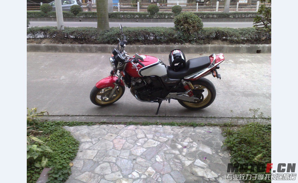 QQ截图20130519213422.jpg