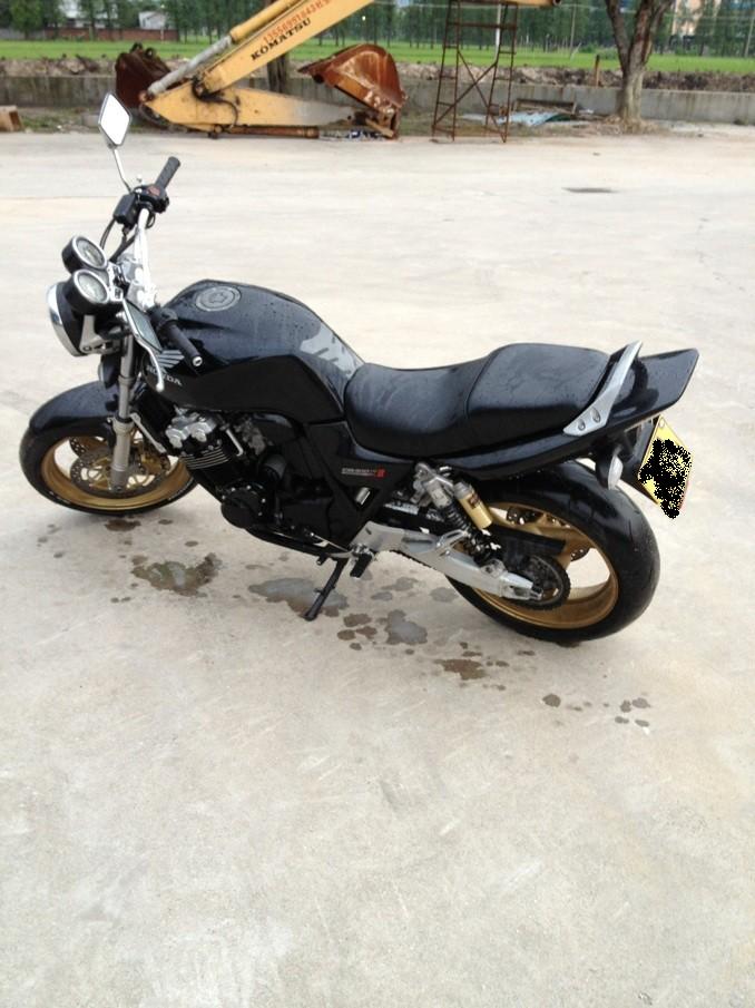 QQ图片20130519233627.jpg