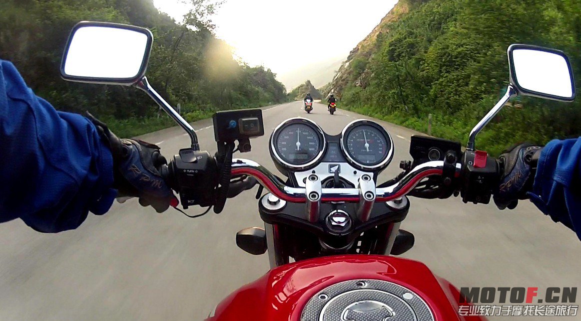 QQ图片20130522100105.jpg