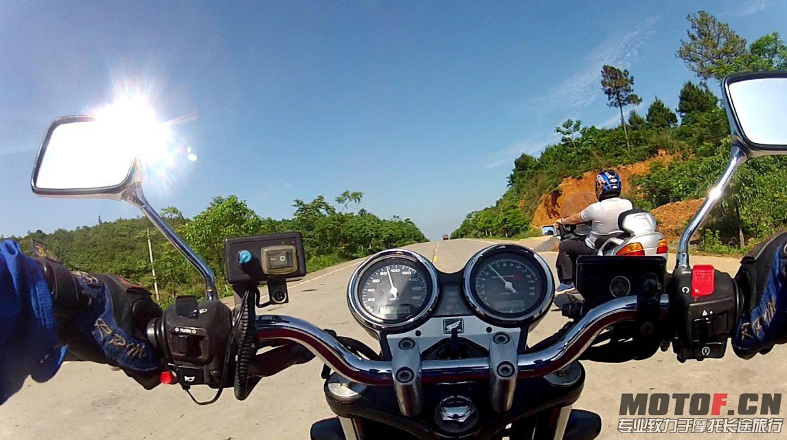 QQ图片20130522100244.jpg