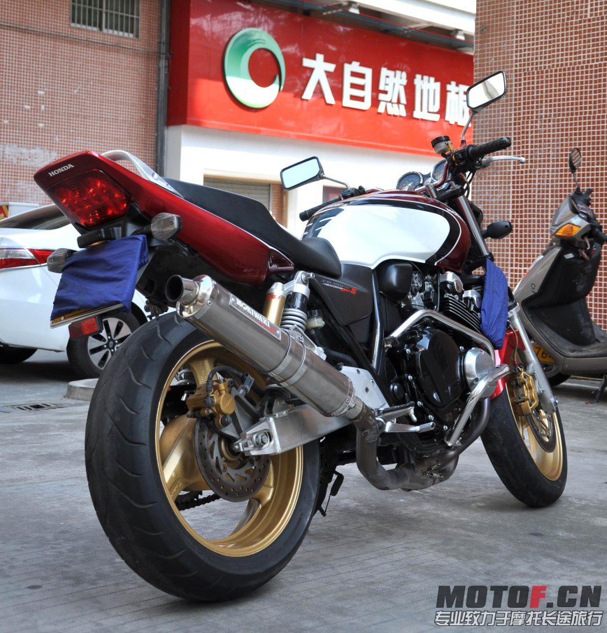 QQ截图20130522134406.jpg
