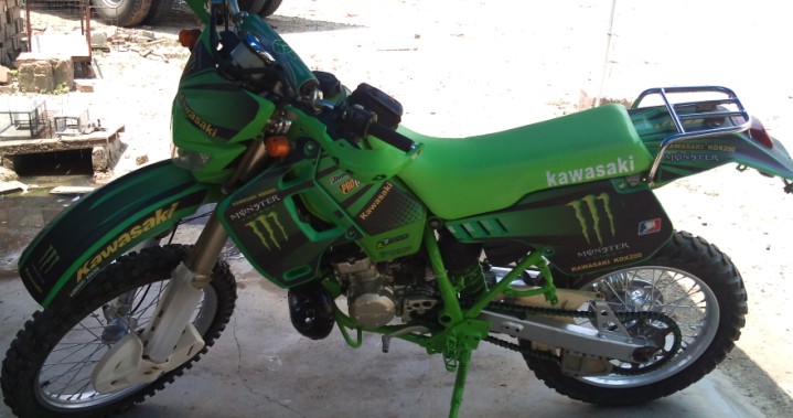 KDX200.jpg