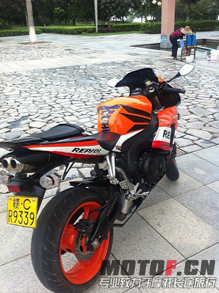 QQ图片20130524012320.jpg