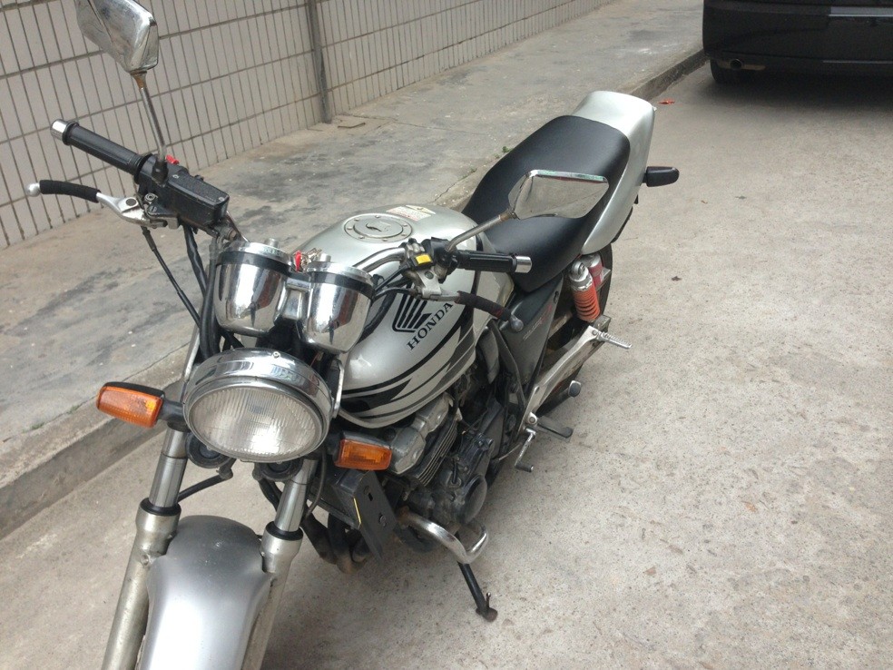QQ图片20130524120929.jpg