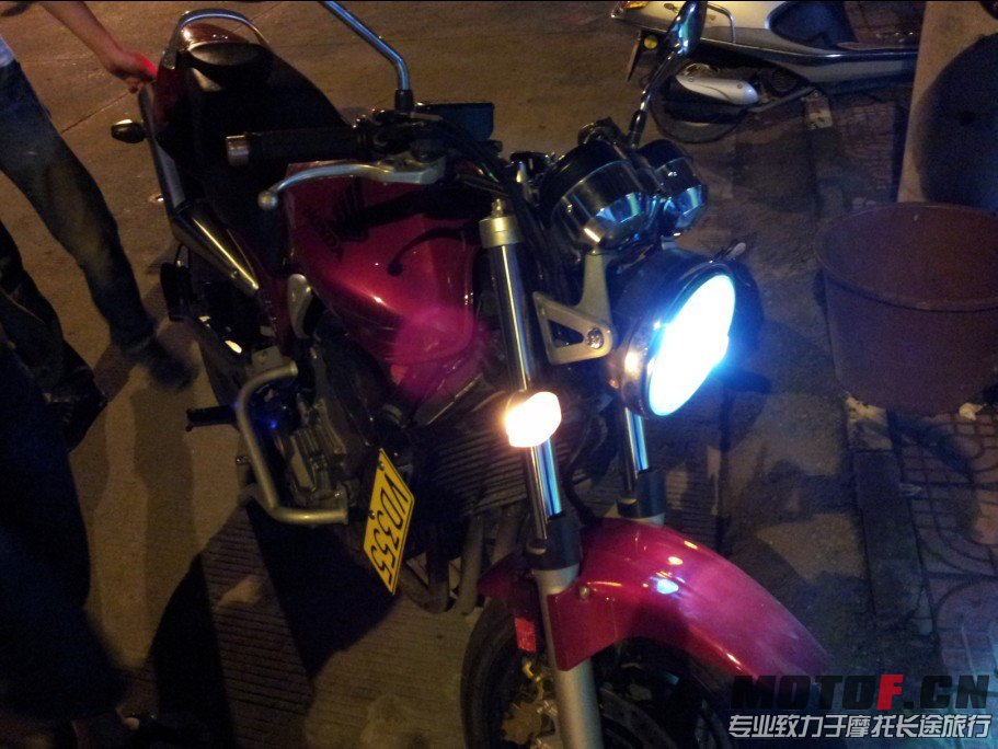QQ图片20130524232756.jpg