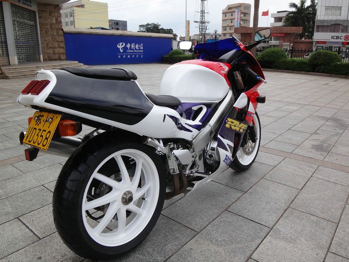 QQ图片20130527081106.jpg