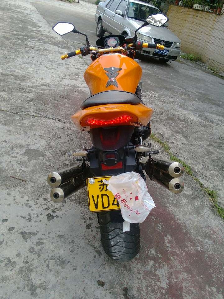 QQ图片20130604235216.jpg