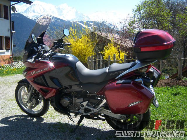 T930540_5.jpg