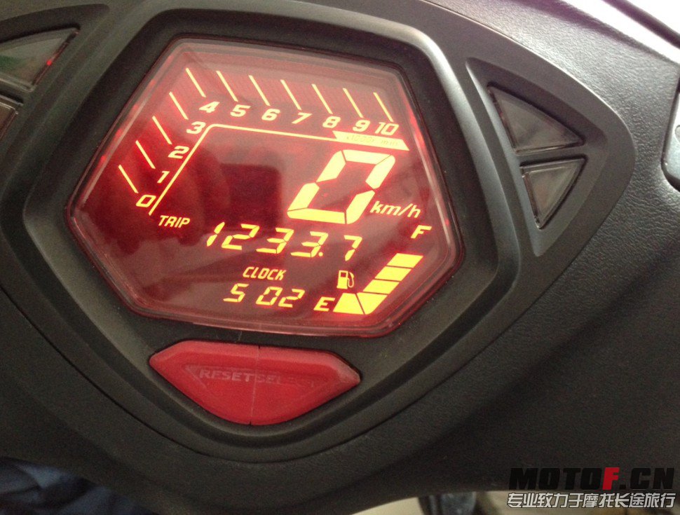 QQ截图20130606223639.jpg