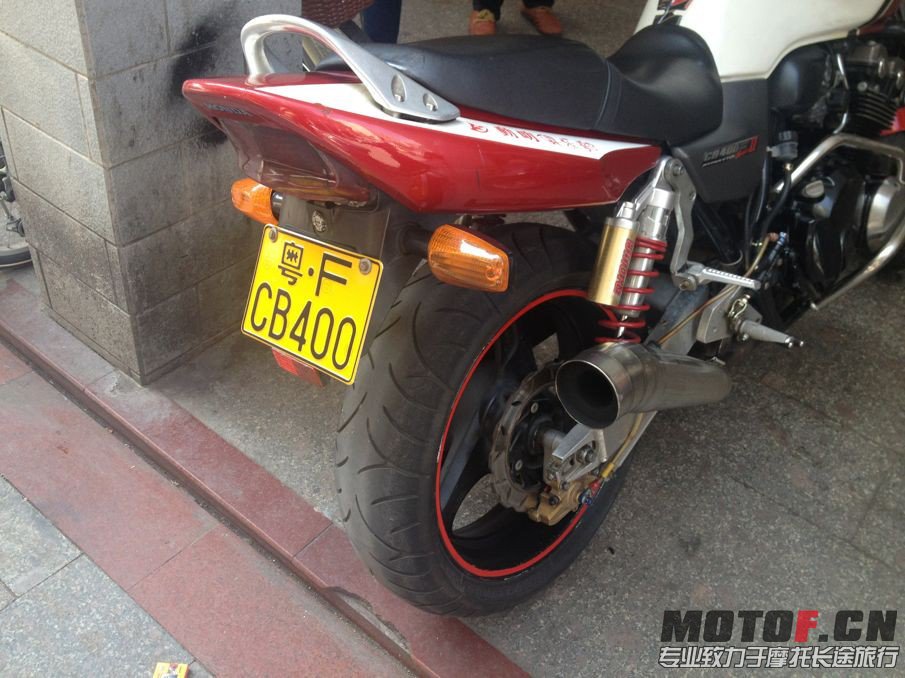 QQ图片20130613215425.jpg