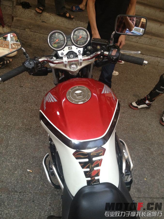 QQ图片20130613215445.jpg
