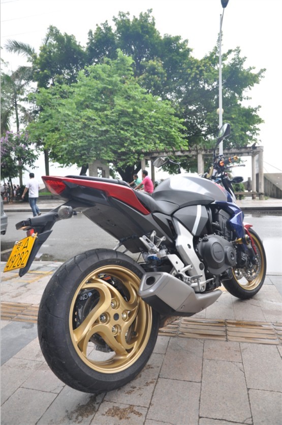 QQ图片20130615165713.jpg