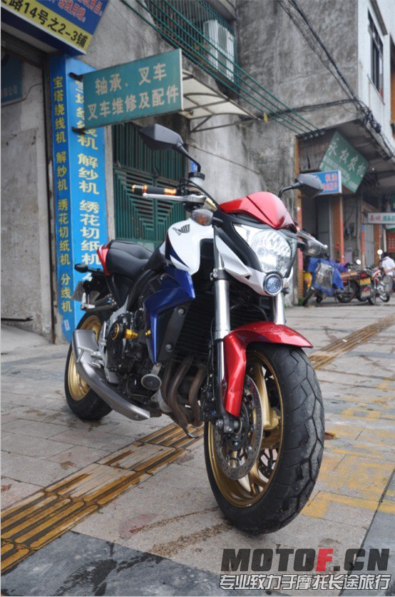 QQ图片20130615165604.jpg