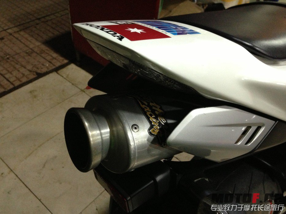 QQ图片20130617230638.jpg