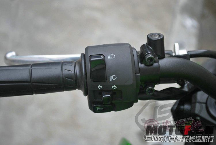 7_86504_cc37f175732ea70[1].jpg