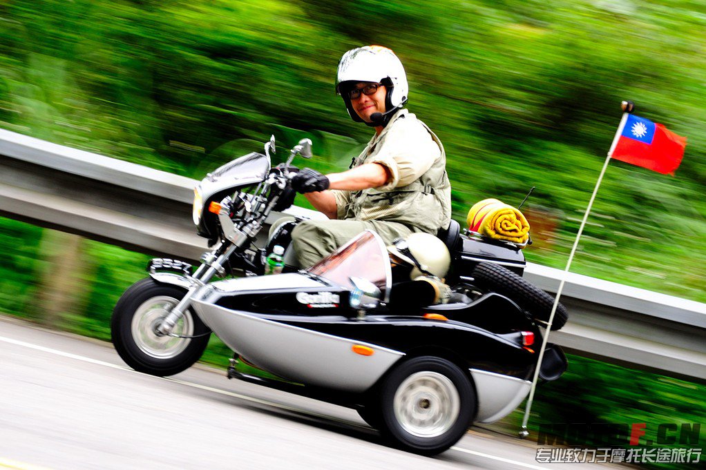 QQ截图20130625012337.jpg