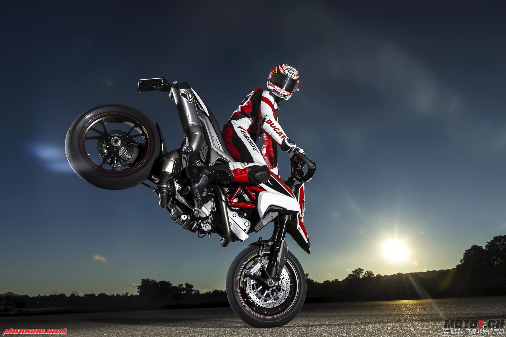 142627yccr193c7a79310l[1].jpg