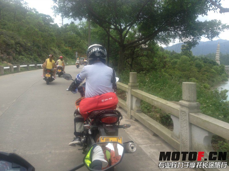 QQ图片20130701170604.jpg
