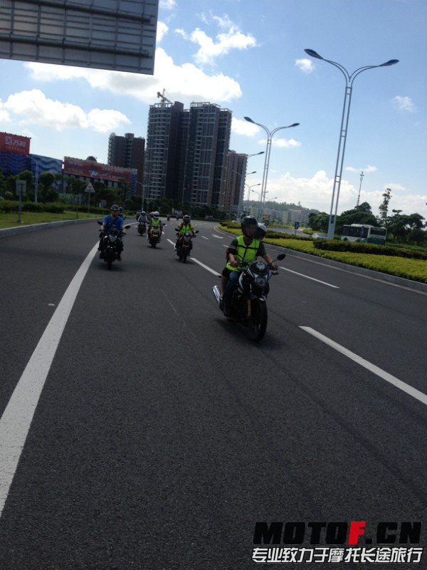 QQ图片20130701170752.jpg