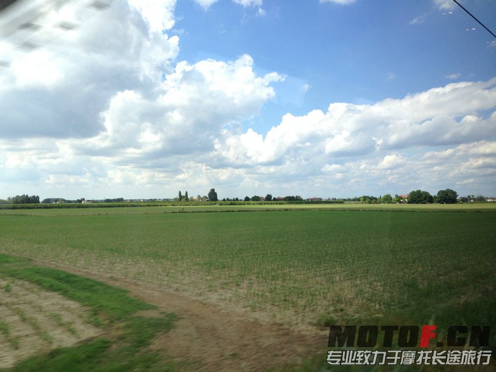 照片 1059.jpg