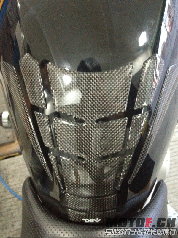psbCA1KSGM8.jpg
